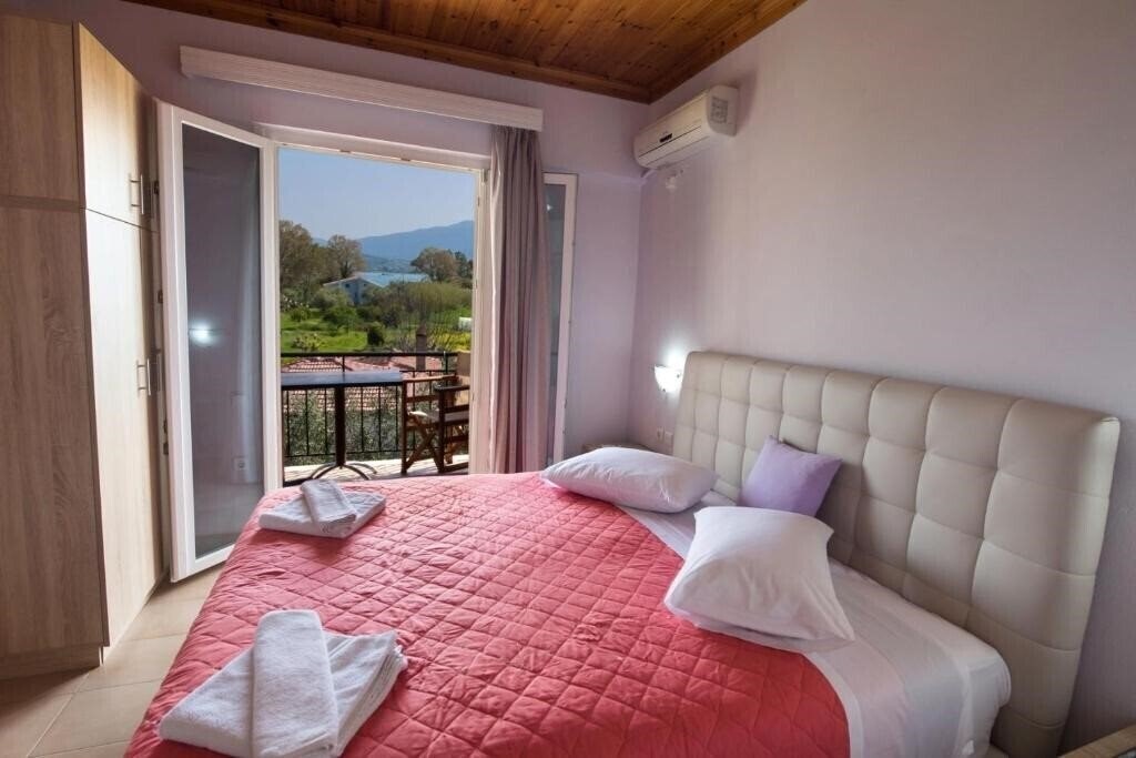 Obraz Christina Studios 3*