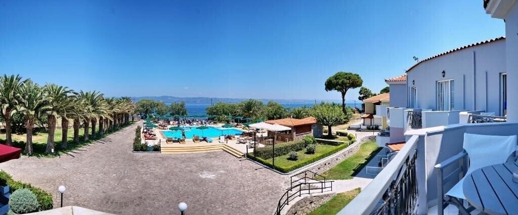 Zdjęcie Bella Vista Molivos 4*