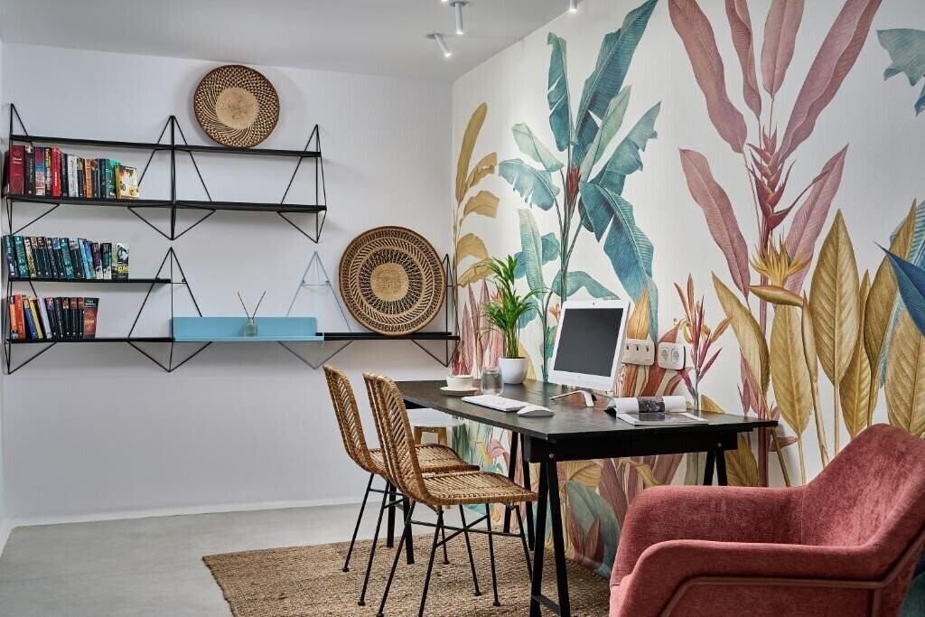 Фото Adorno Beach Hotel & Suites 4*