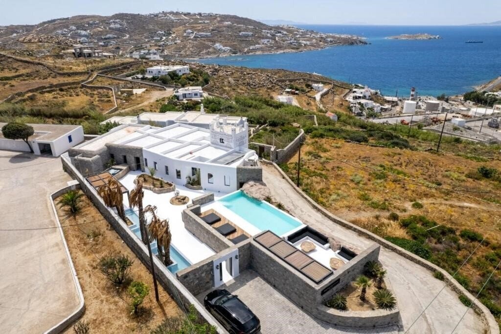 Zdjęcie Mykonos City Dark Villa 5*