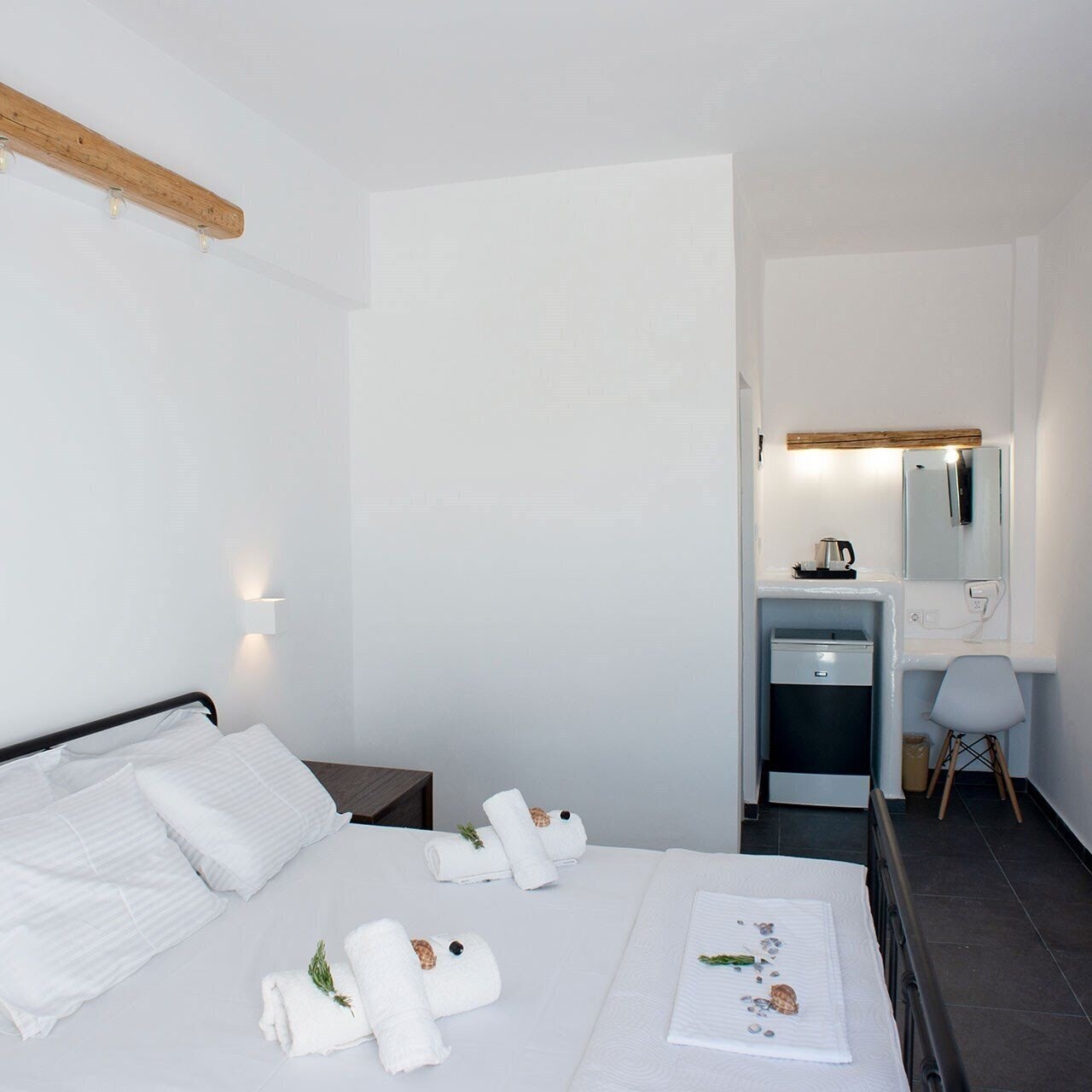 Zdjęcia Petra Mykonos Studios & Suites 3*