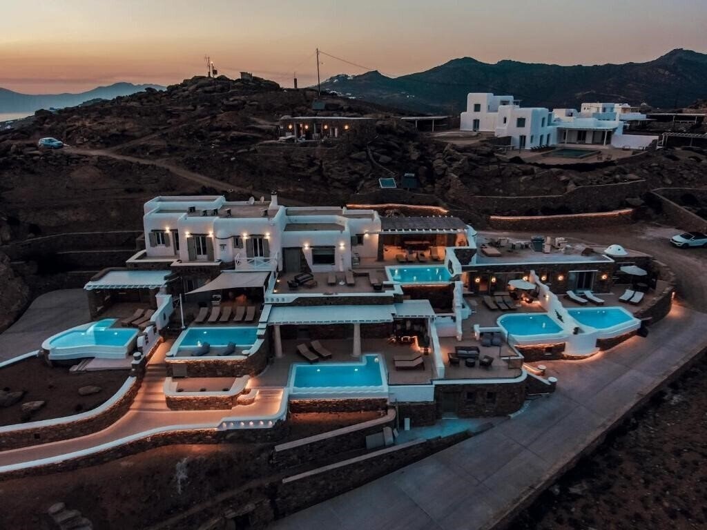 Готель Mykonos Divino 3*