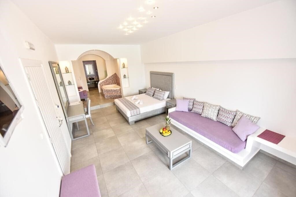 Obraz Queen Boutique Suites 3*