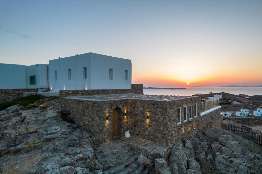 Отель Joy Villa 3*