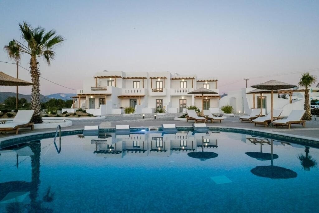 Zdjęcia Naxos Finest 3*