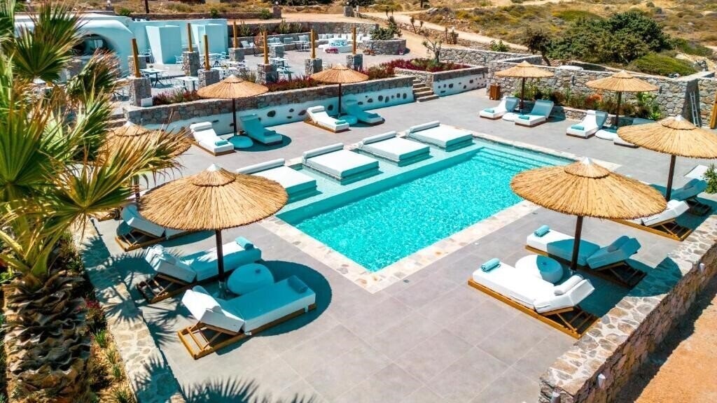 Hotel Cave Suites 3*