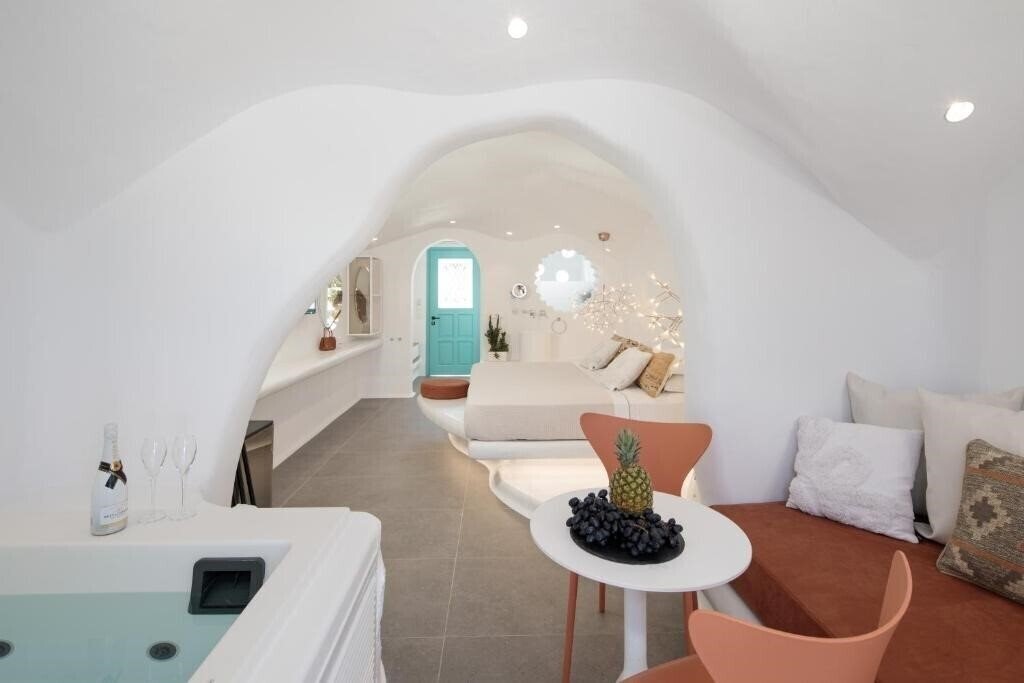 Zdjęcia Cave Suites 3*