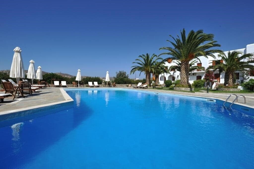 Hotel Eri Hotel 3*