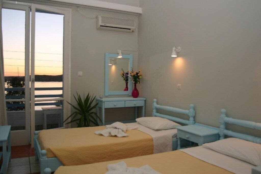 Zdjęcie Paros Hotel 4*