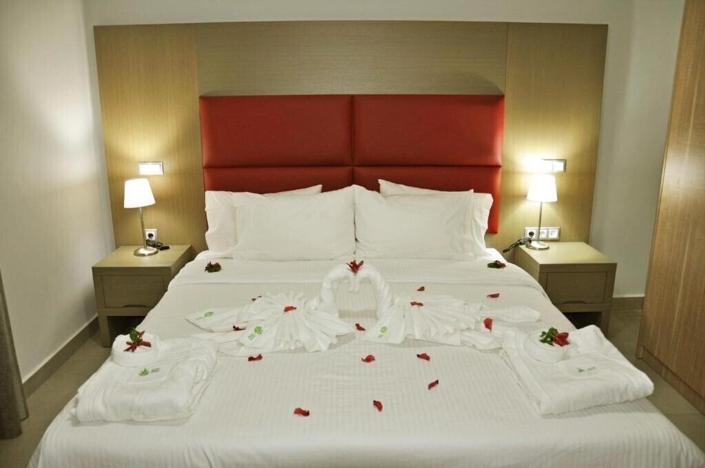 Zdjęcie Daniel Suites 4*