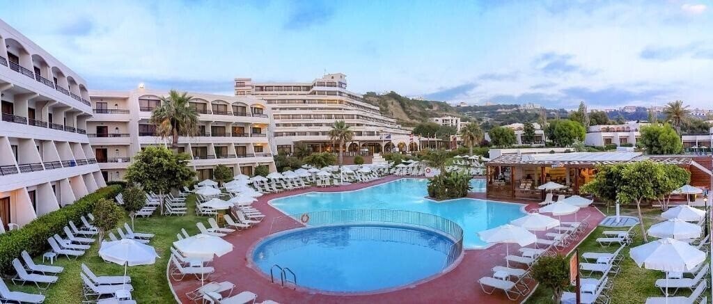 Hotel Cosmopolitan Zeus Hotel 4*