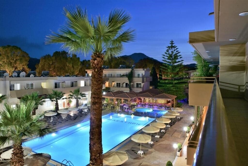 Obraz Marathon Hotel 4*