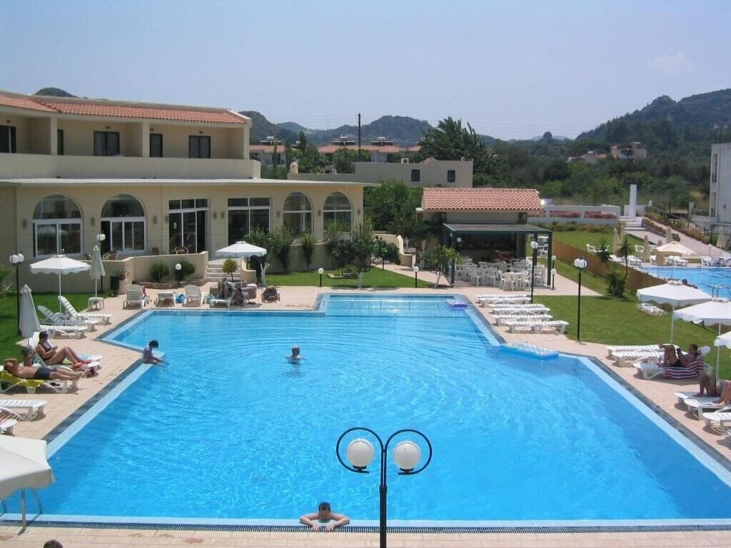 Hotel Summer Land 3*