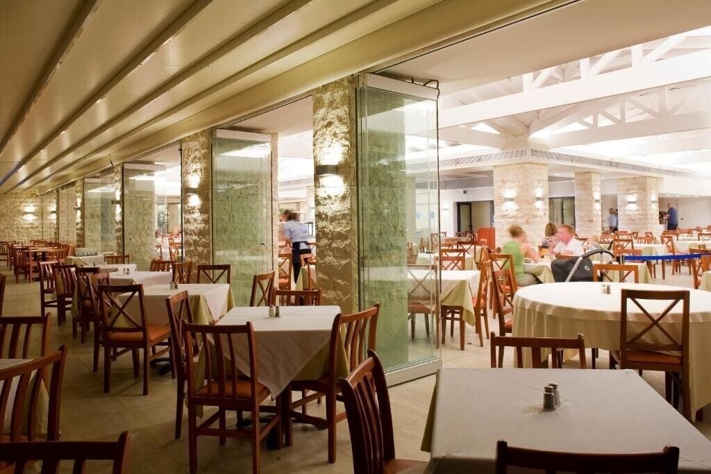 Картинка Atlantica Mikri Poli Rhodes 4*