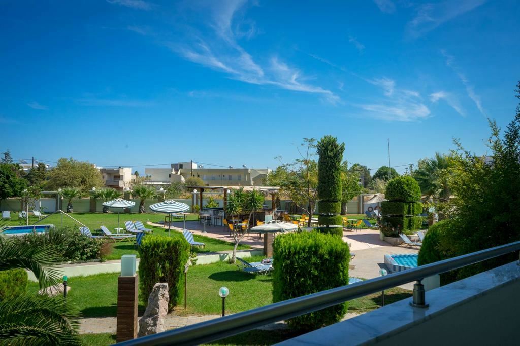 Zdjęcie Stamos Hotel 3*