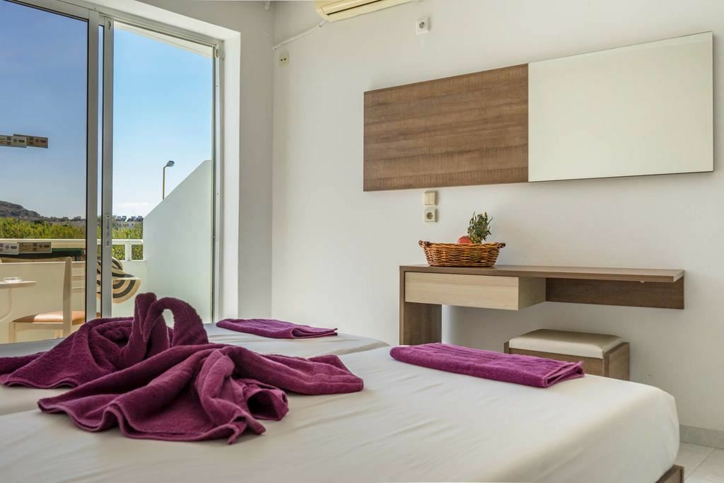 Zdjęcie Stamos Hotel 3*