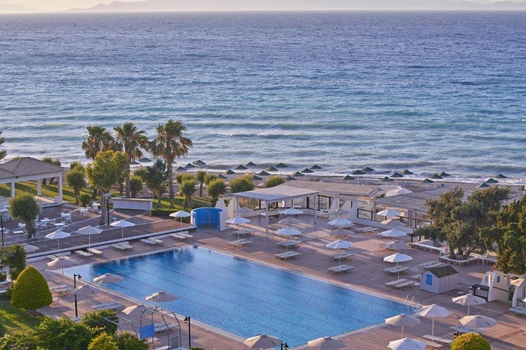 Готель Labranda Blue Bay Resort (ex. Blue Bay Beach Hotel, Aqua Beach Blue Bay Club, Family World Aqua Beach) 4*