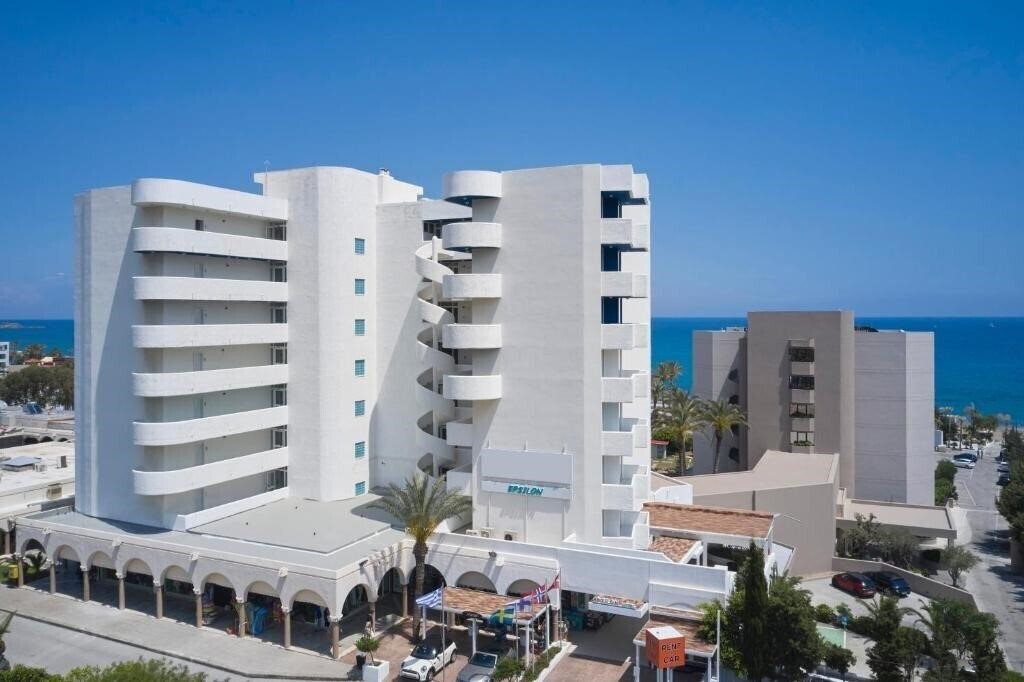 Hotel Epsilon Apartment 3*
