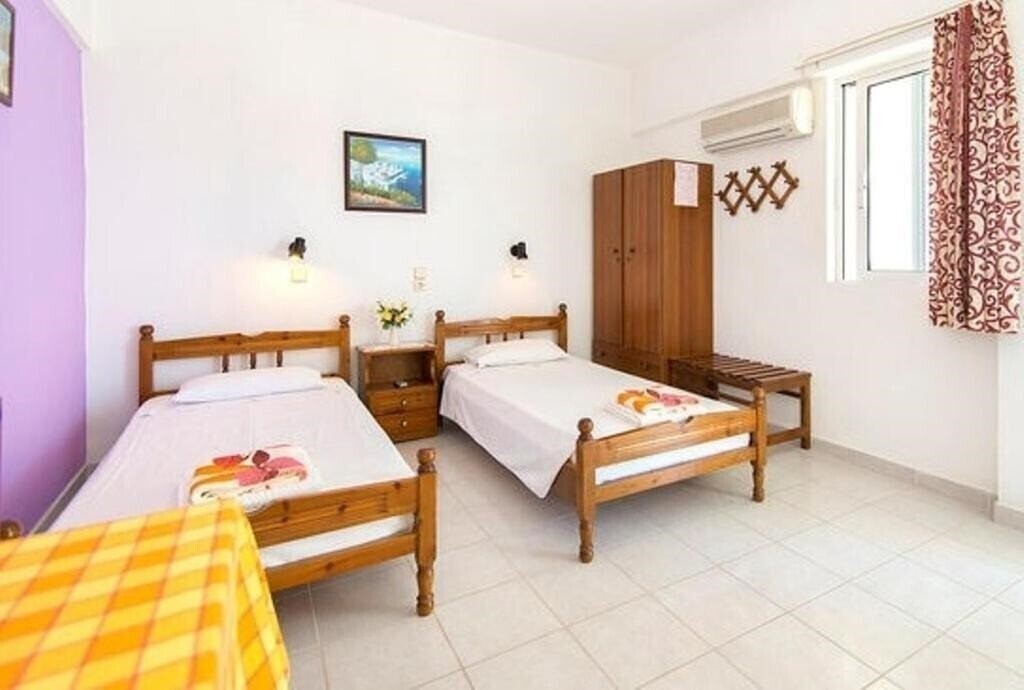 Готель Evi 3*