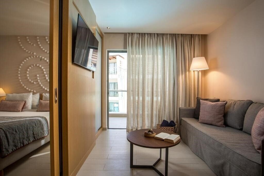 Hotel Eden Roc Resort 5*