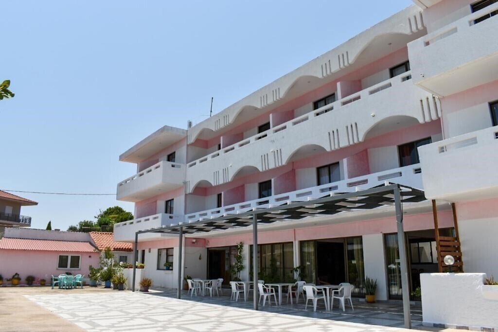 Изображение Oleander Studios 2*