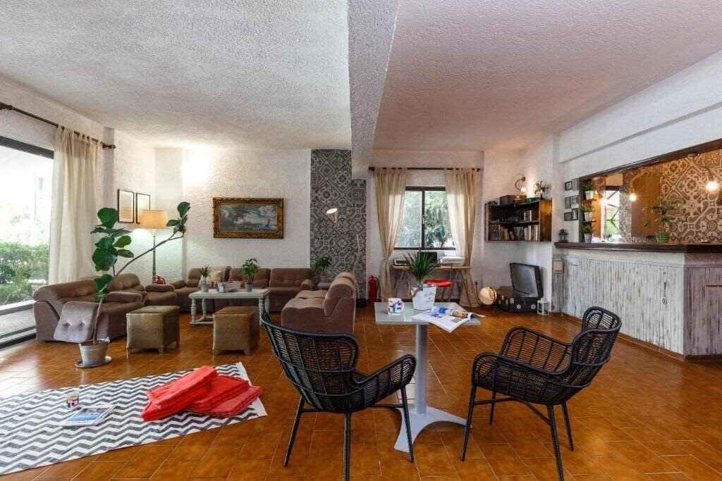 Zdjęcie Emmanuel Apartments 3*