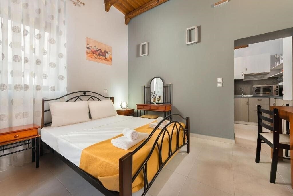 Фото Sun'S Island Suites 4*