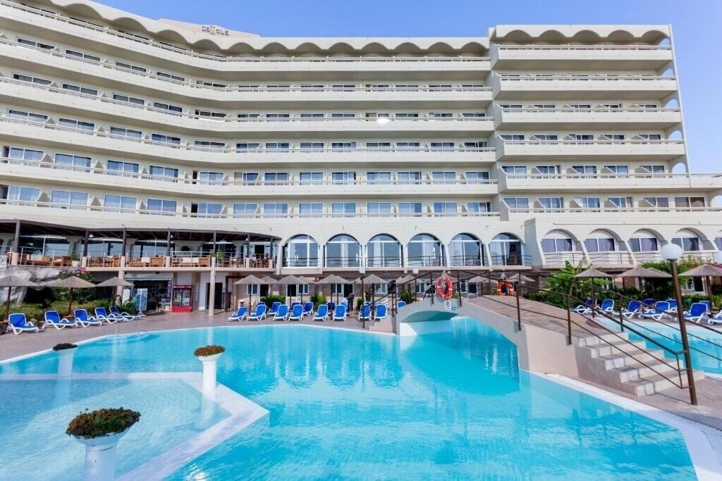 Отель Olympos Beach Hotel 4*