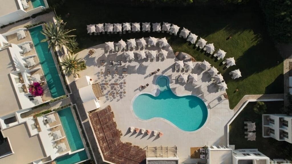 Готель Absolute Kiotari Resort 4*