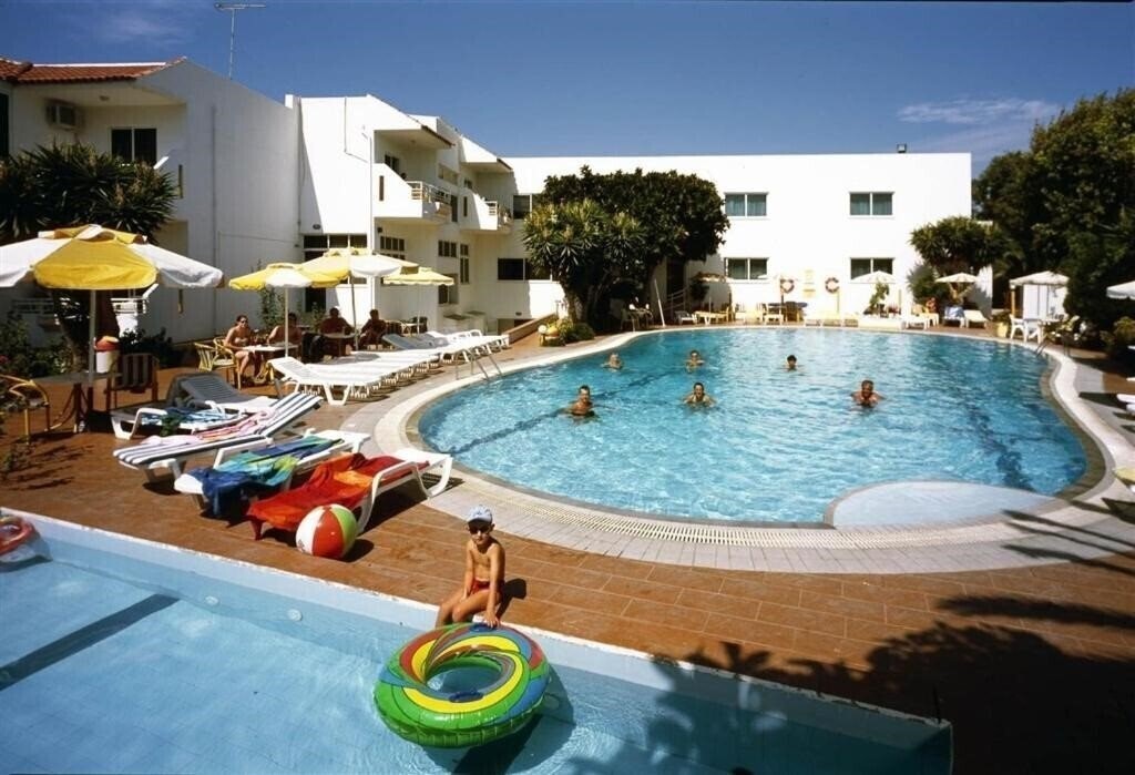 Готель Asterias Bay Rhodes 3*