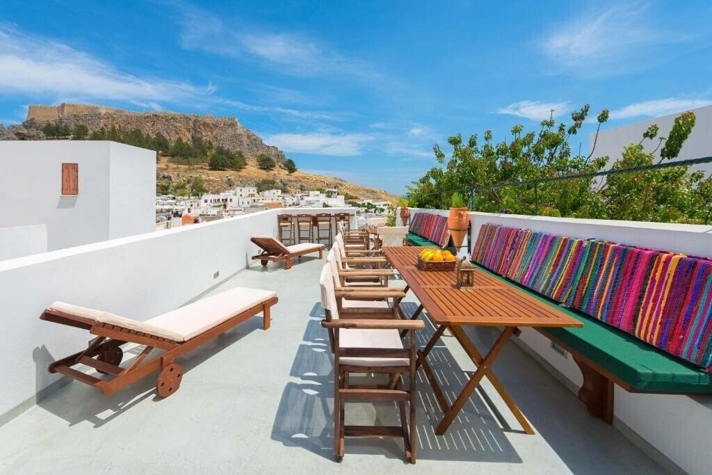 Hotel Villa Eftihia 4*