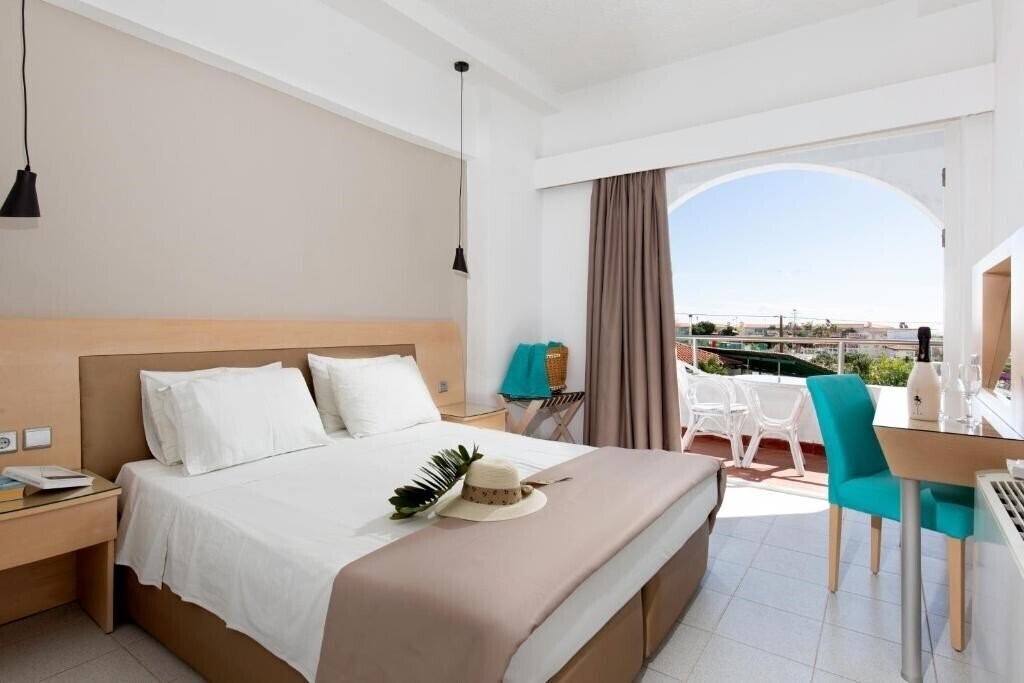 Готель Kolymbia Sun 3*