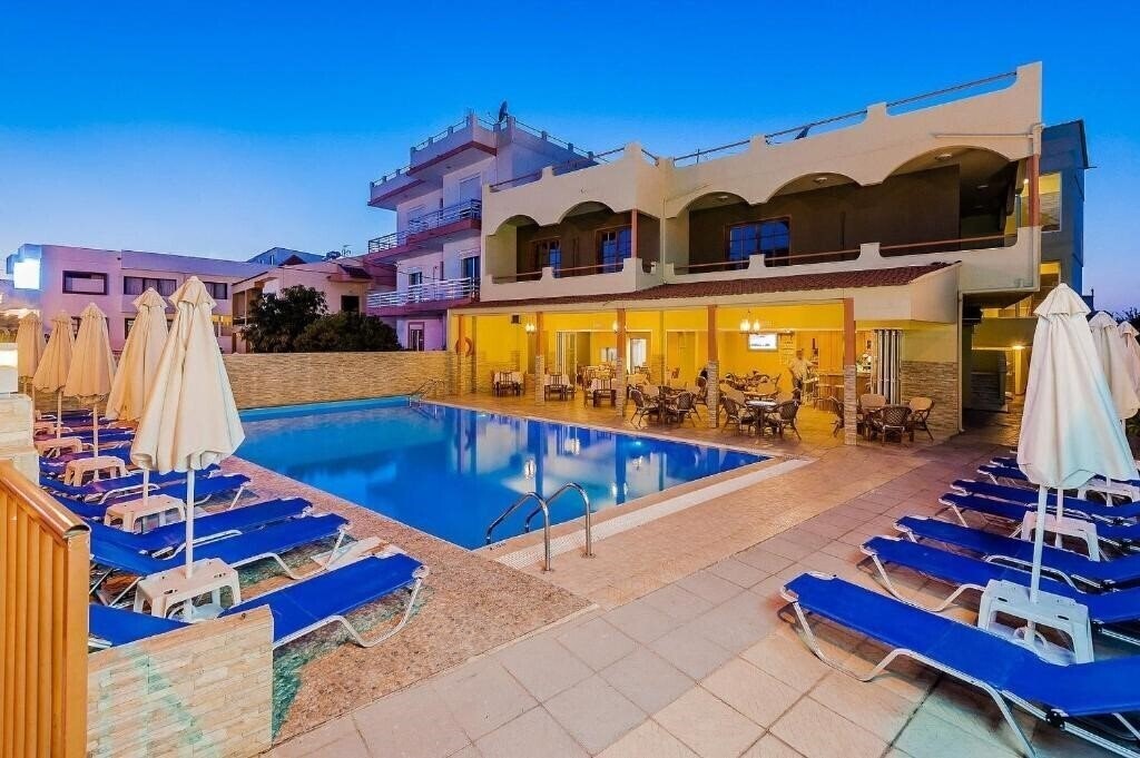 Hotel Esmeralda 3*