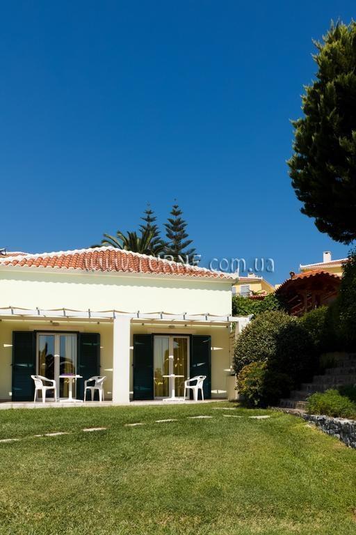 Готель Arion Hotel Samos 4*