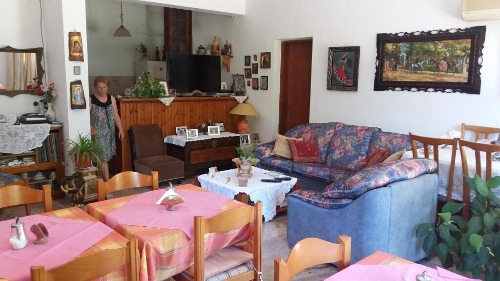 Картинка Alekos Rooms And Apartments 3*