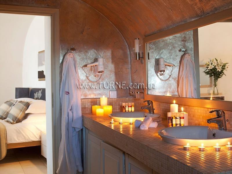 Изображение Adamant Suites 4*