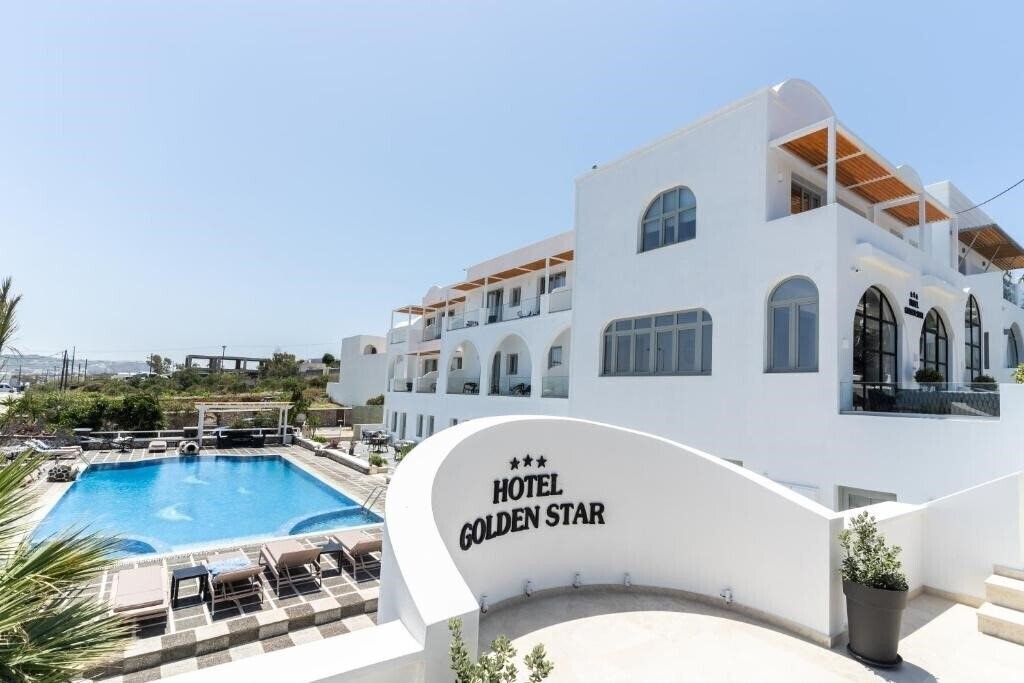Готель Golden Star Hotel 2*