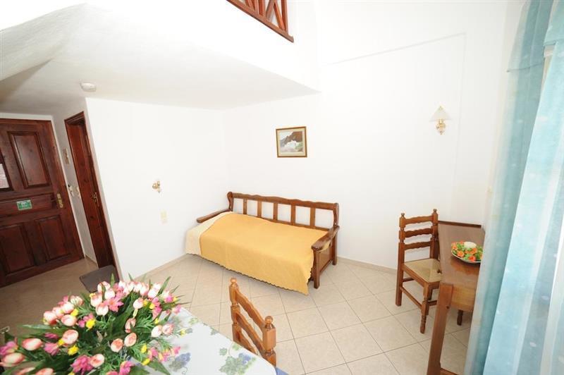 Фотография Mandilaria Studios 2*