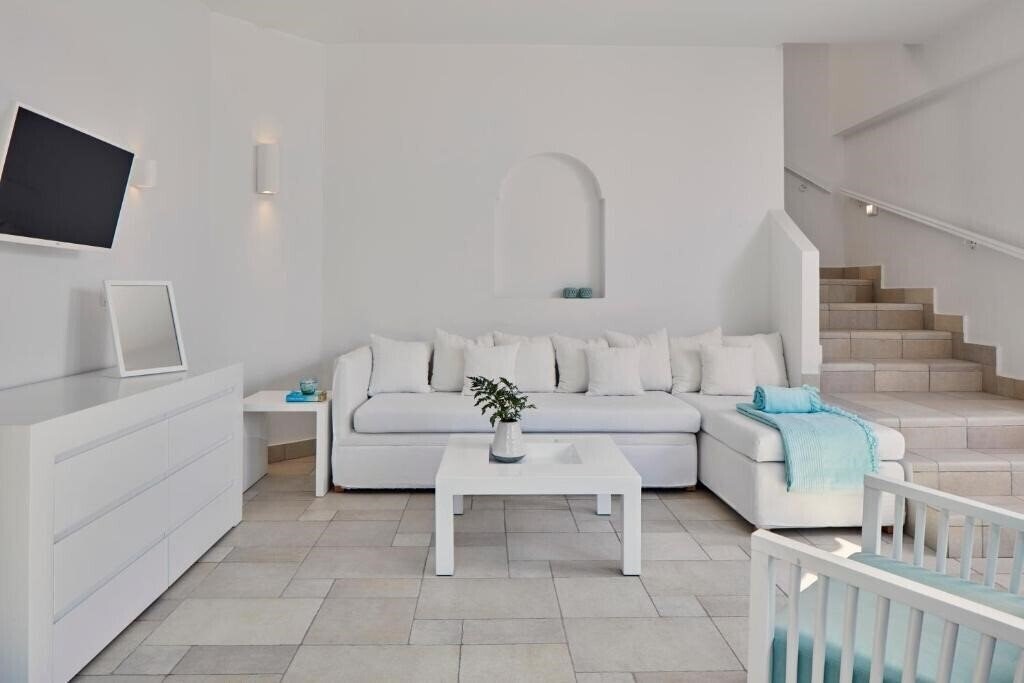 Картинка Aqua Blue Hotel Santorini 4*