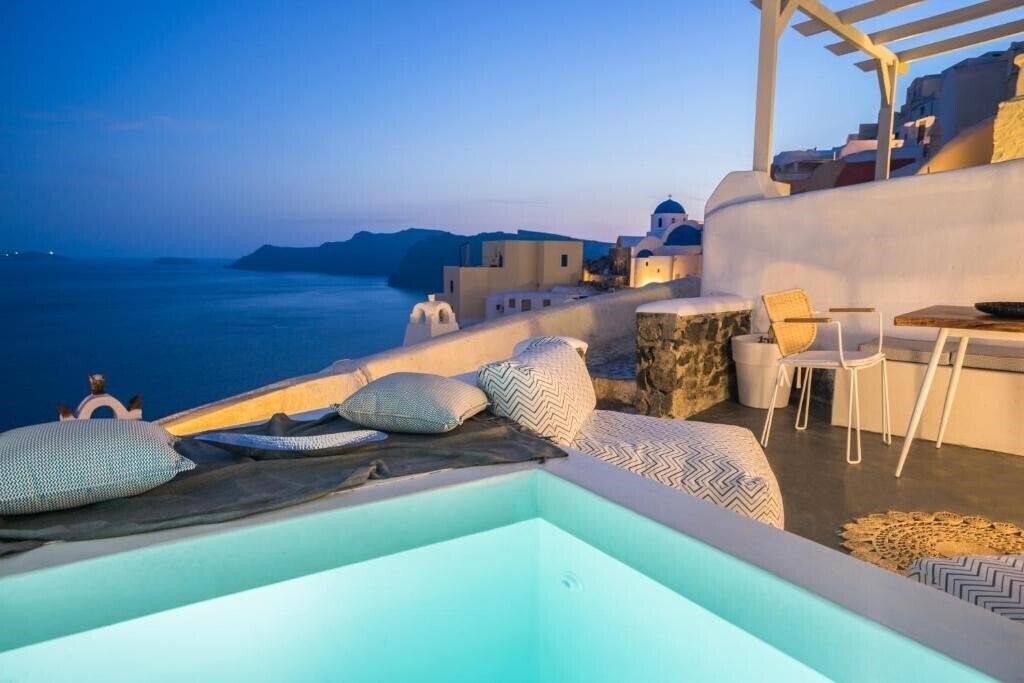 Hotel Canvas Suites 3*