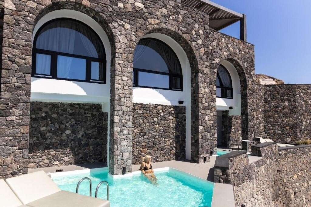Zdjęcie Charisma Suites 4*