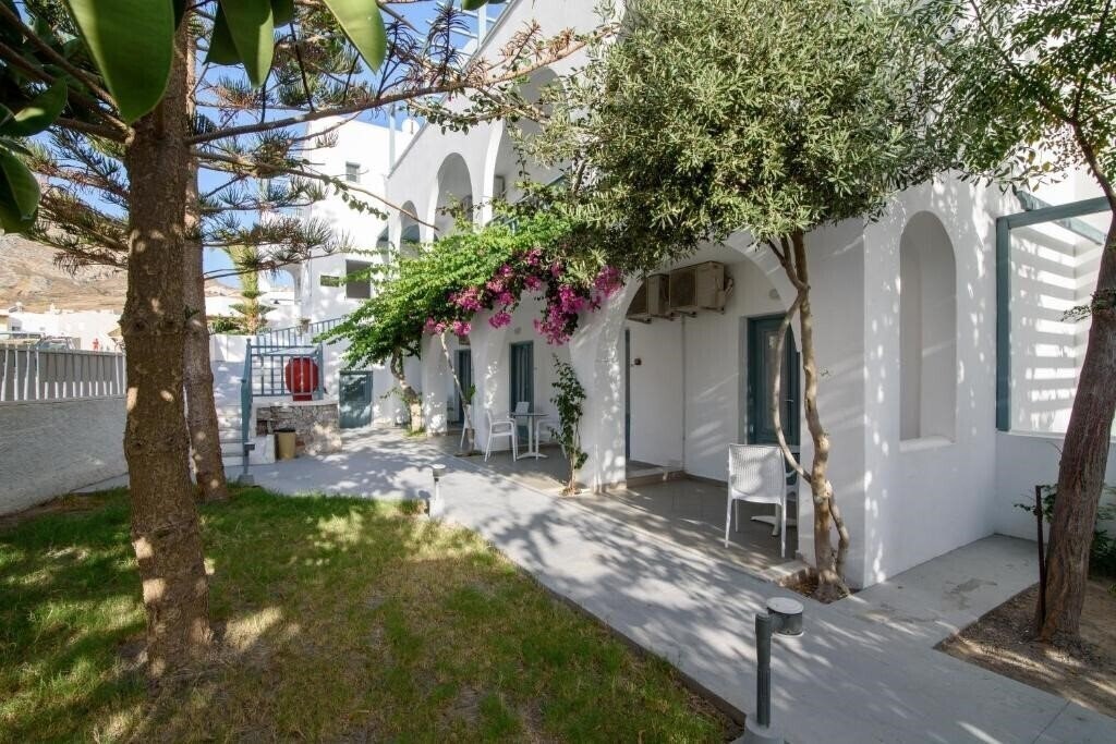 Отель Iris Boutique (ex. Alitana Boutique) 3*