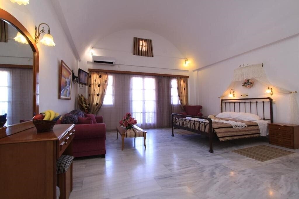 Zdjęcie Aegean View (Kamari) 4*