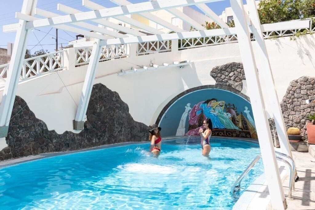 Hotel Erato Apartments & Studios 4*