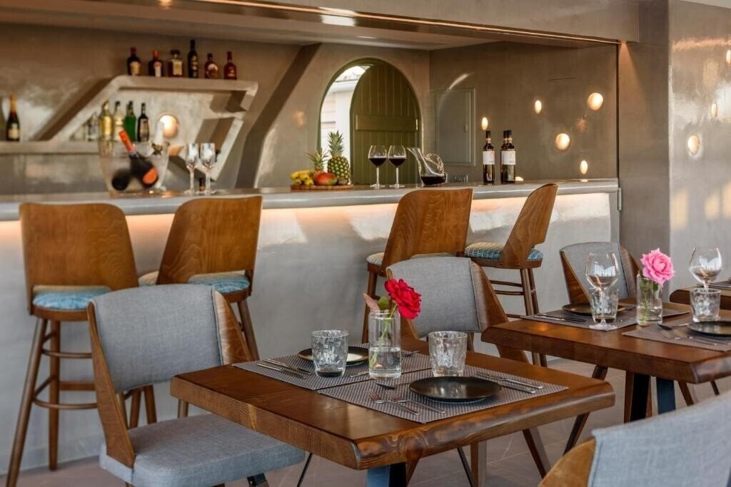 Zdjęcie Elements Of Caldera Suites 4*