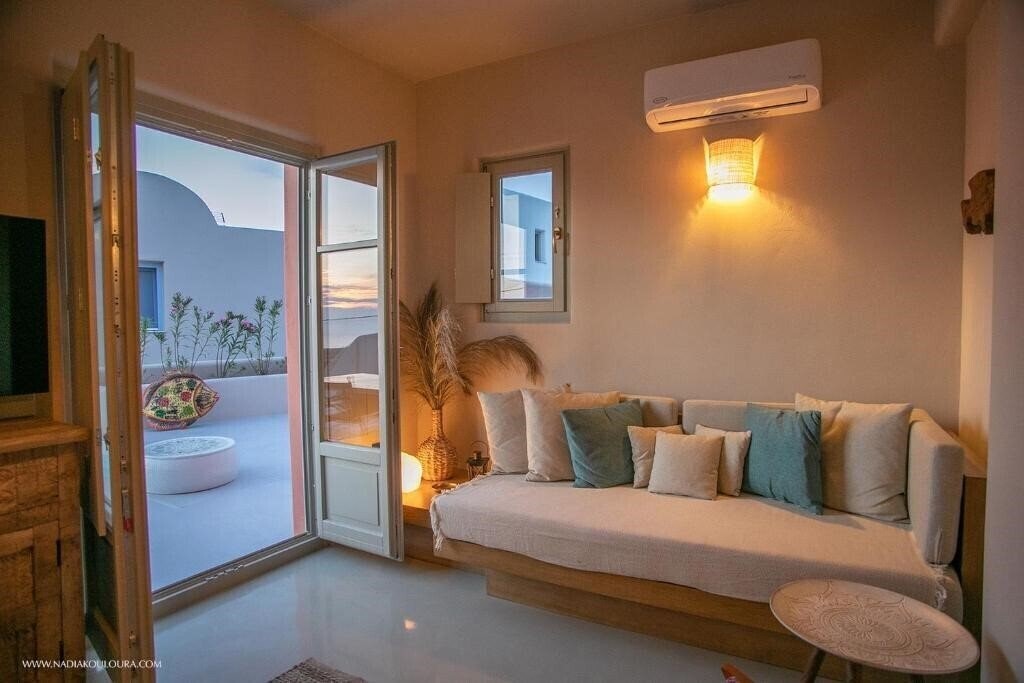 Зображення Pink Freud Villas Santorini 4*