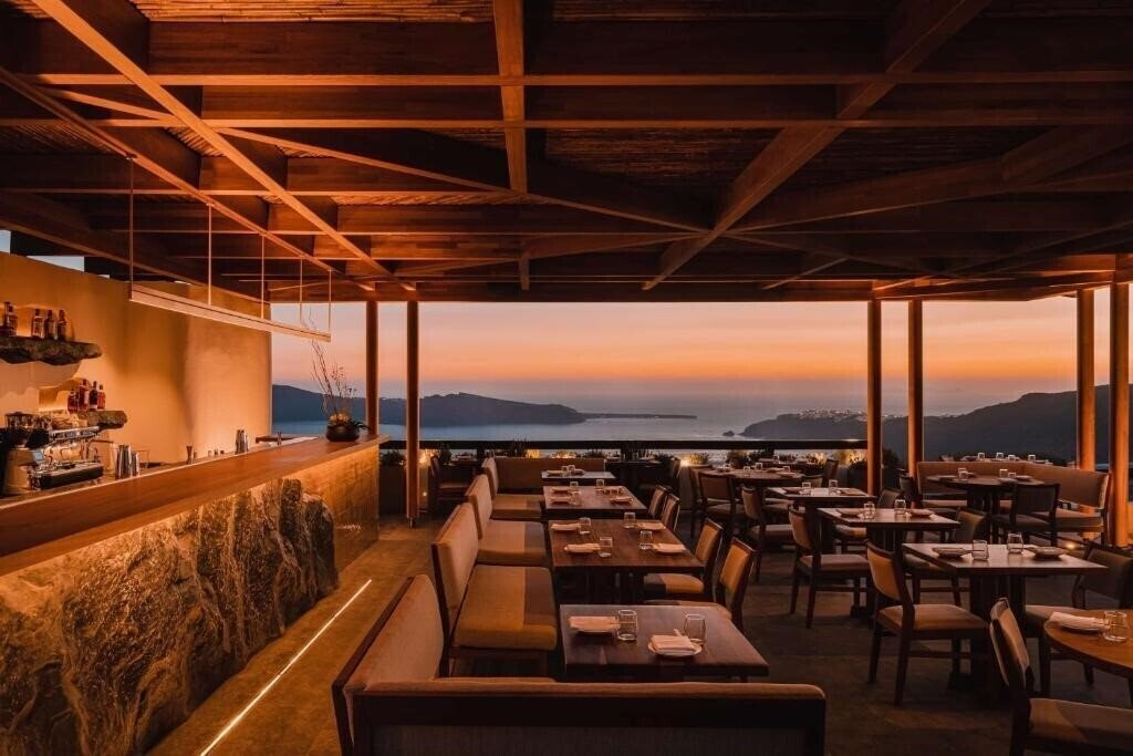 Отель Nobu Hotel Santorini 5*