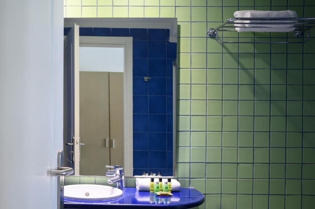 Изображение Afroditi Venus Beach Hotel & SPA 4*