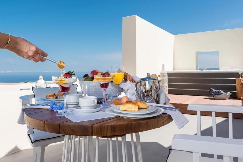 Zdjęcie Mythical Blue Luxury Suites (Adults Only) 4*
