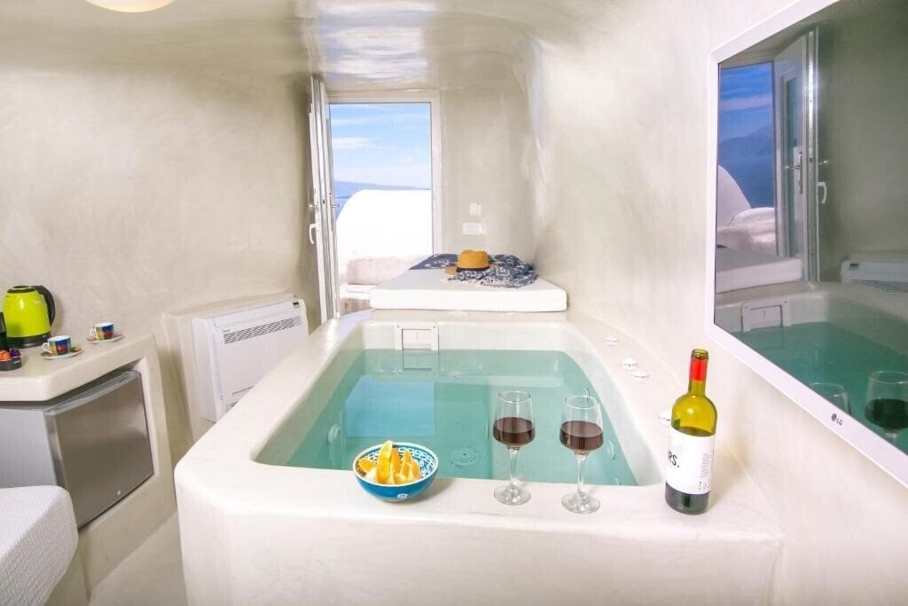 Zdjęcie White Cave House 3*